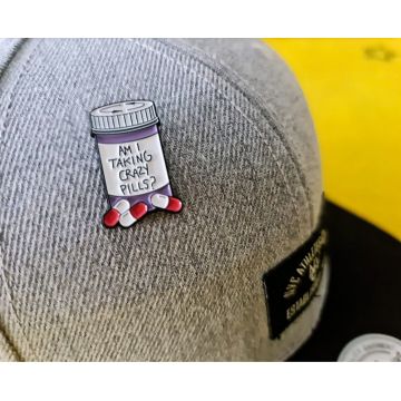 Crazy Pills - Pin Metalic (Insigna)